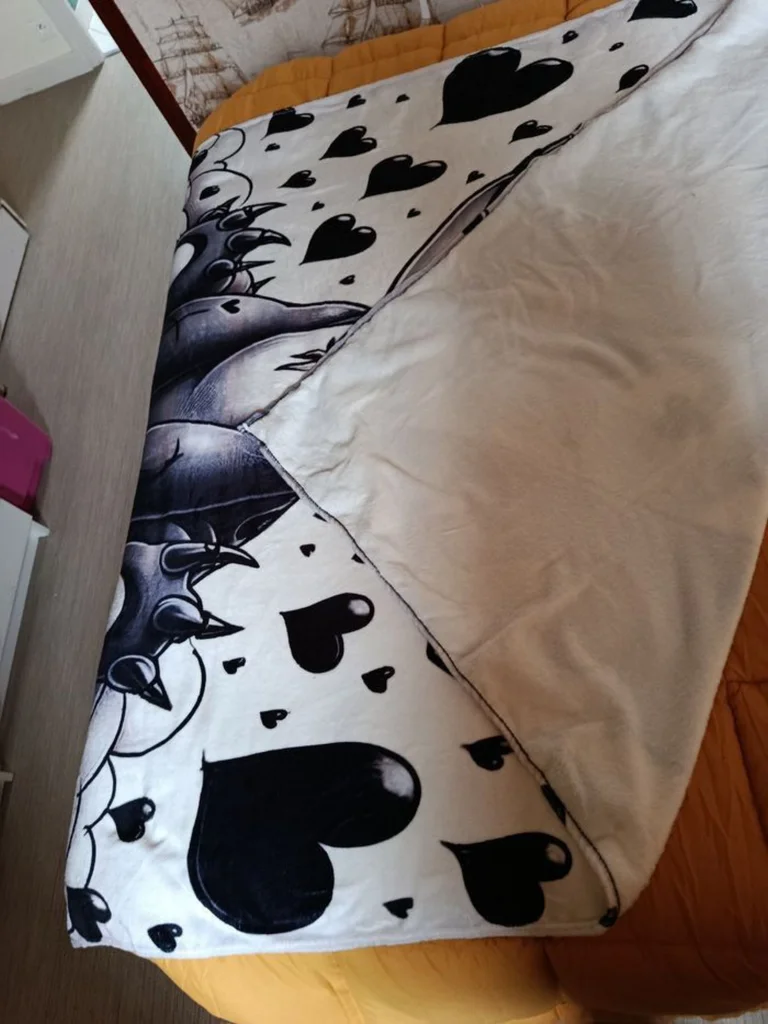 Te grijpen, nooit gebruikt, prachtige deken "STITCH" erg groot formaat!! – photo 3